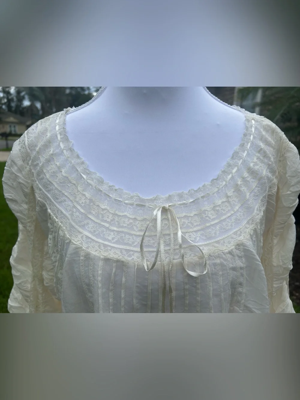 NWT🌷(S) Free People She’s a Romantic Boat Neck Bell Sleeve Lace Paneling Blouse